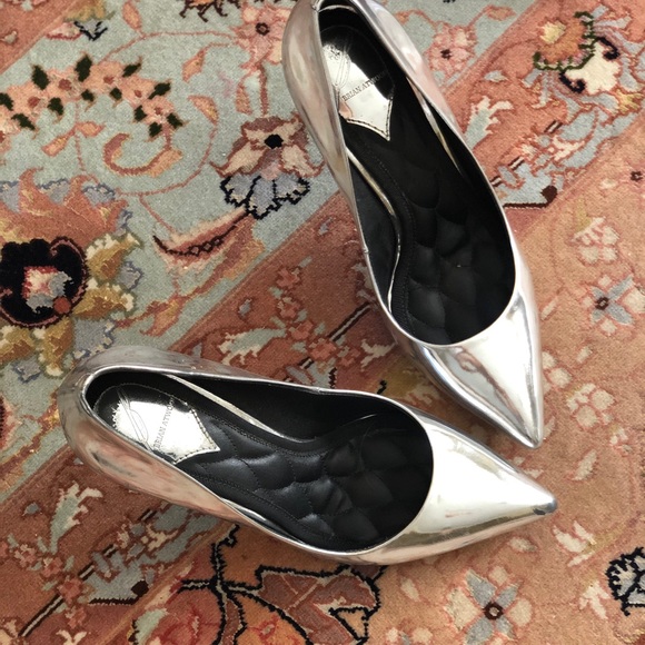 Silver Brian Atwood ‘Malika’ pumps - Picture 4 of 4